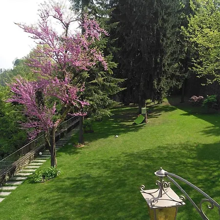 Dimora Delle Donnole Alta Bed & Breakfast 4*